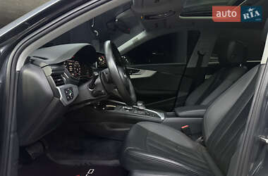 Седан Audi A4 2015 в 