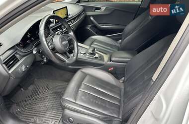 Седан Audi A4 2018 в 