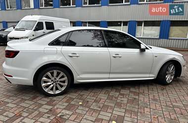Седан Audi A4 2018 в 