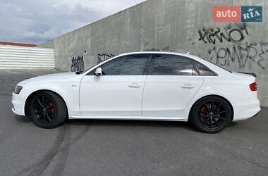 Седан Audi A4 2014 в 