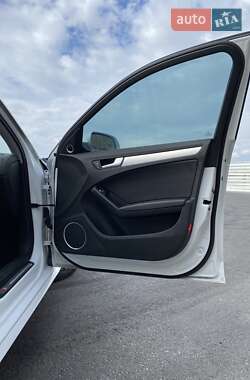 Седан Audi A4 2014 в 