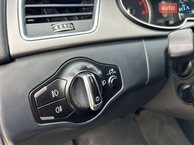Седан Audi A4 2013 в Николаеве