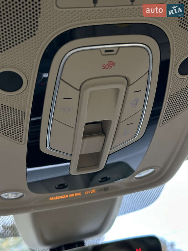 Седан Audi A4 2018 в Луцке