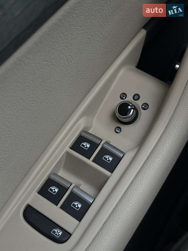 Седан Audi A4 2018 в Луцке