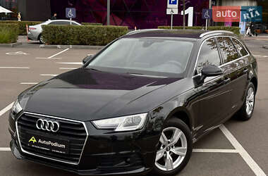 Универсал Audi A4 2017 в Киеве