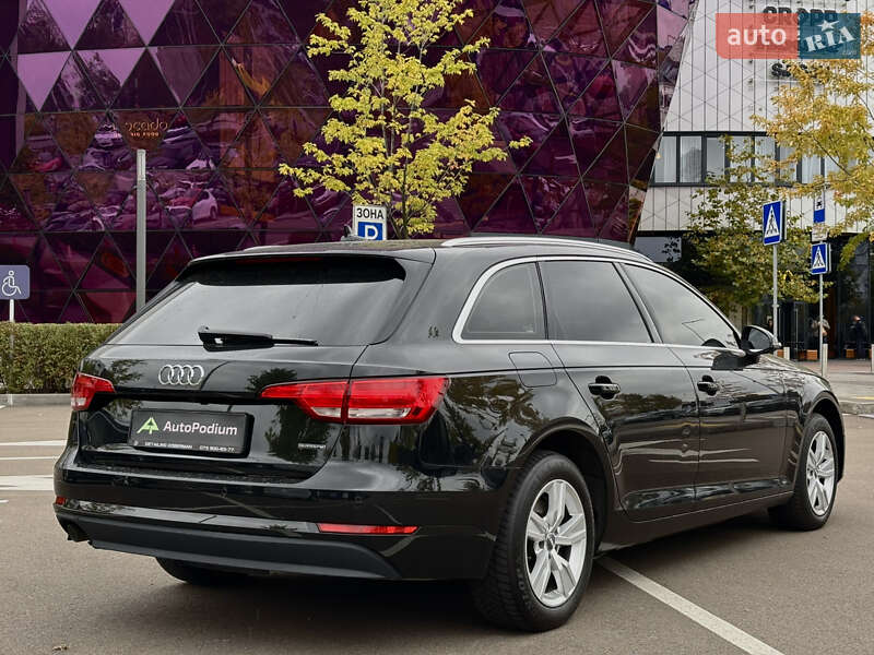 Универсал Audi A4 2017 в Киеве