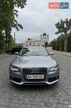 Седан Audi A4 2010 в Києві