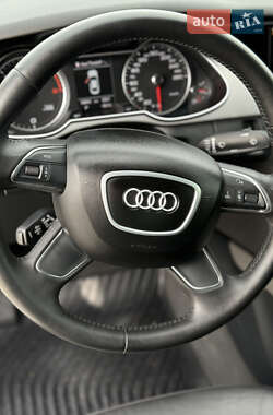 Седан Audi A4 2013 в 