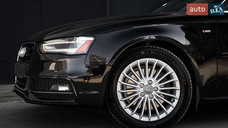 Седан Audi A4 2015 в Киеве