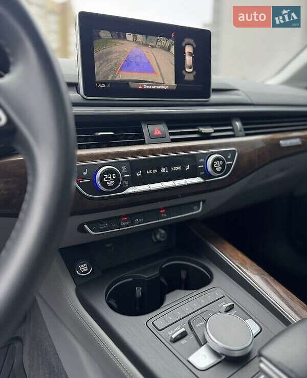 Седан Audi A4 2019 в Киеве