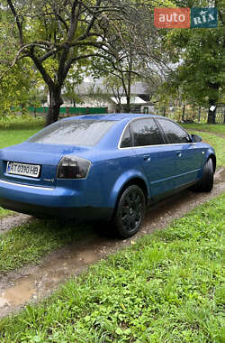 Седан Audi A4 2000 в 