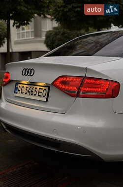 Седан Audi A4 2012 в 