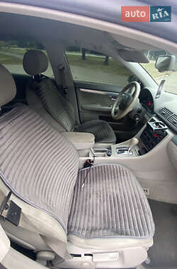 Седан Audi A4 2005 в 