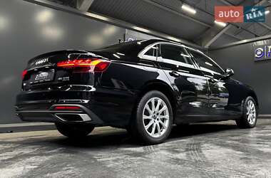 Седан Audi A4 2023 в 