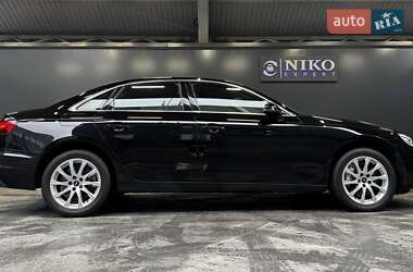 Седан Audi A4 2023 в 
