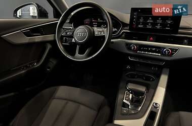 Седан Audi A4 2023 в 