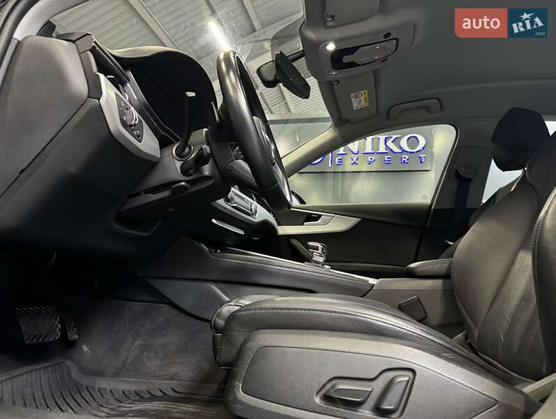Седан Audi A4 2020 в Киеве
