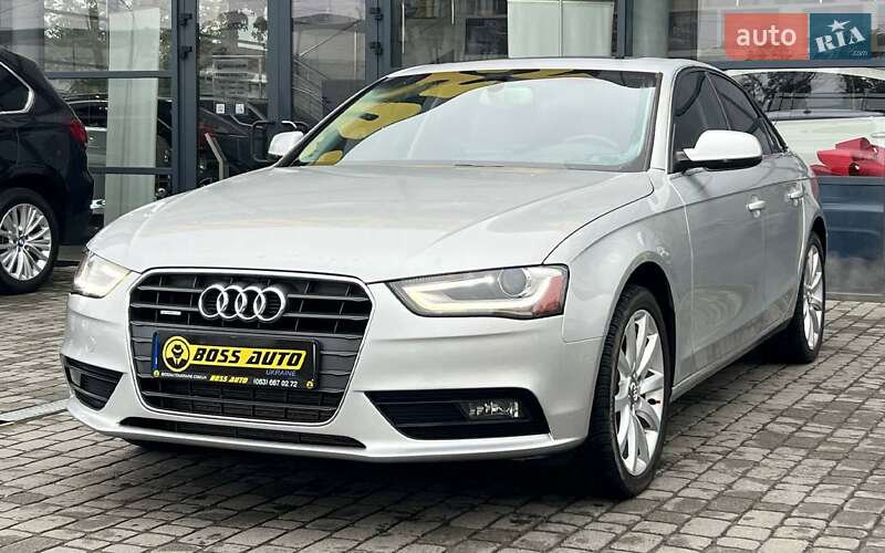 Седан Audi A4 2013 в Ивано-Франковске