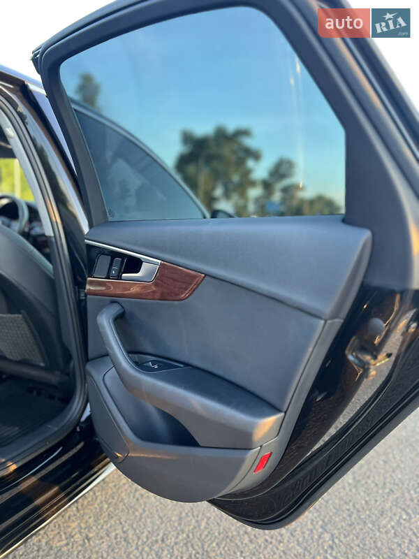 Седан Audi A4 2020 в Киеве