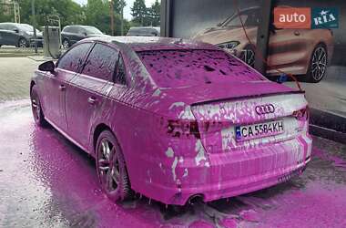 Седан Audi A4 2017 в 