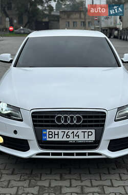 Седан Audi A4 2010 в 