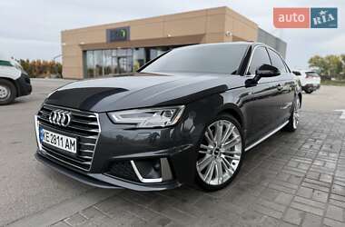 Седан Audi A4 2019 в 