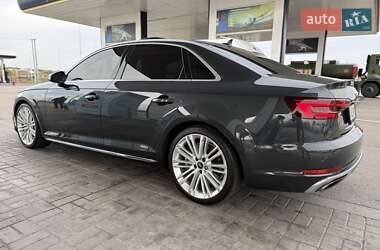 Седан Audi A4 2019 в 
