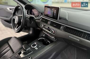 Седан Audi A4 2019 в 