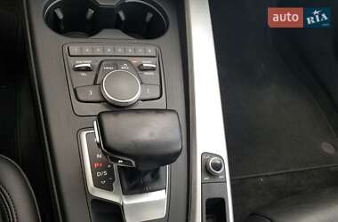 Седан Audi A4 2016 в Львове