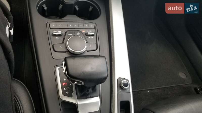 Седан Audi A4 2016 в Львове