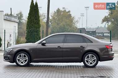 Седан Audi A4 2016 в 