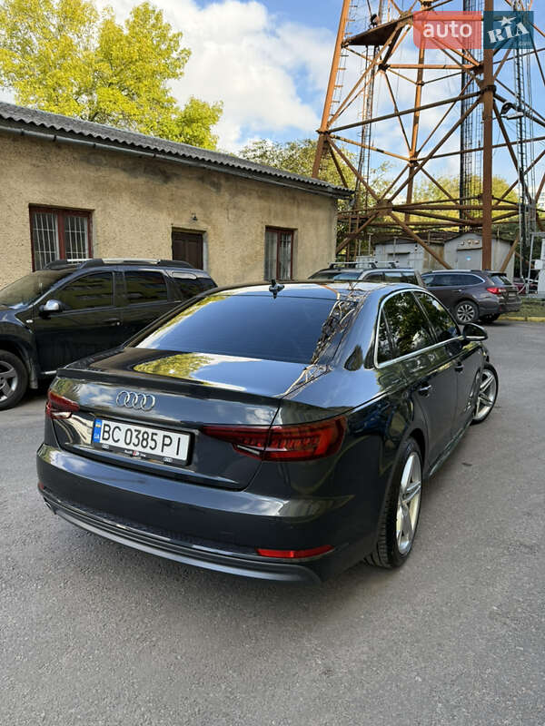 Седан Audi A4 2018 в Львове