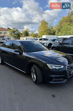 Седан Audi A4 2018 в Львове