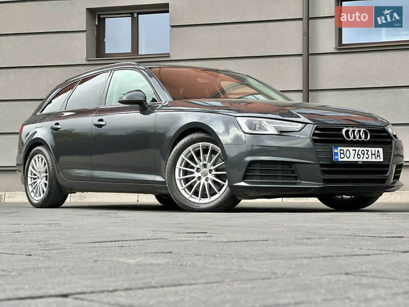 Универсал Audi A4 2016 в 