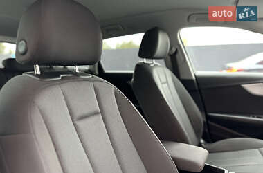 Универсал Audi A4 2016 в 