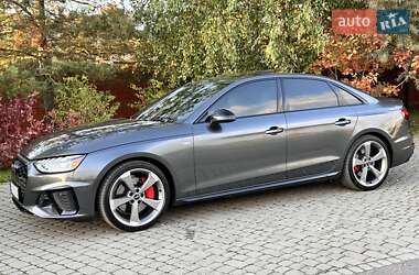 Седан Audi A4 2024 в Львове