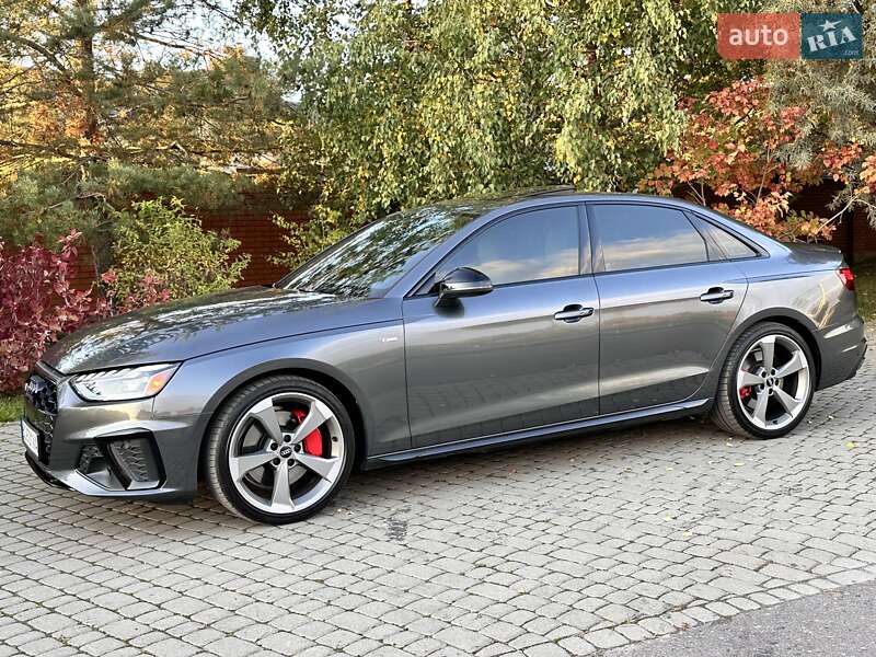 Седан Audi A4 2024 в Львове