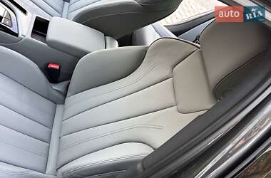 Седан Audi A4 2024 в Львове