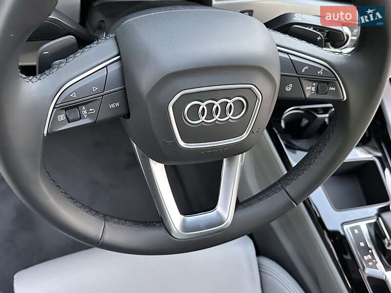 Седан Audi A4 2024 в Львове