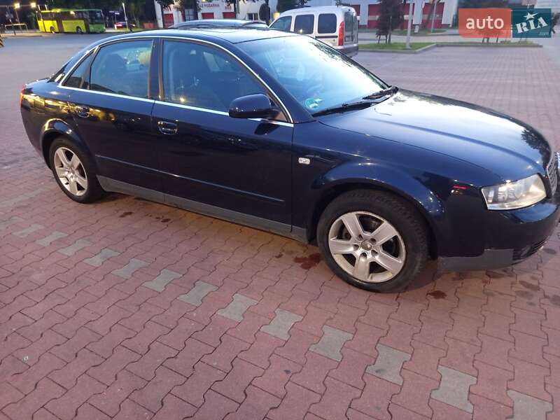 Седан Audi A4 2000 в Ивано-Франковске