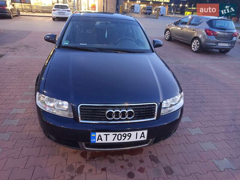 Седан Audi A4 2000 в Івано-Франківську