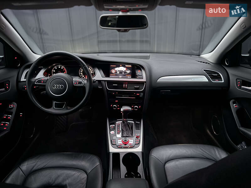 Седан Audi A4 2014 в Луцке