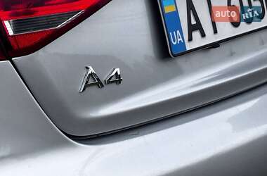 Седан Audi A4 2011 в 