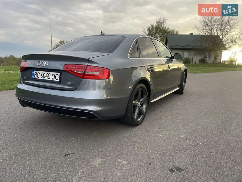 Седан Audi A4 2015 в Киеве