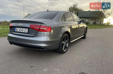 Седан Audi A4 2015 в 