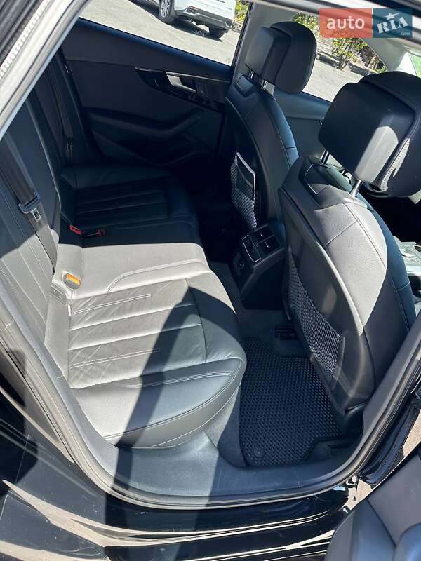 Седан Audi A4 2018 в Харькове