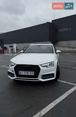 Седан Audi A4 2018 в 
