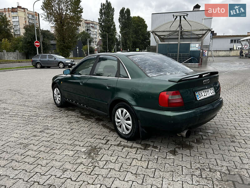 Седан Audi A4 1997 в Хмельницком