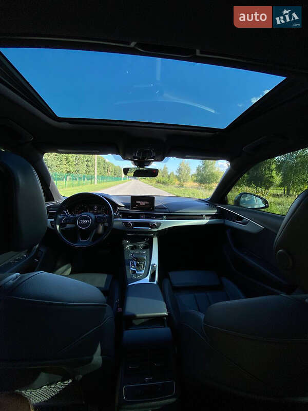Седан Audi A4 2016 в Киеве