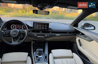 Седан Audi A4 2020 в 